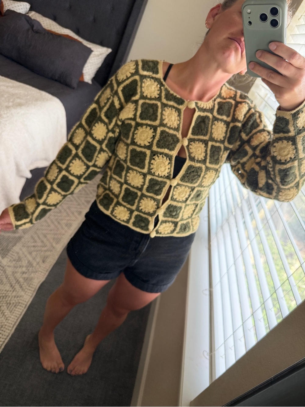 ✨ VINTAGE Handmade Crochet Granny Square Cardigan - Sage Floral ✨ - Picture 3 of 11